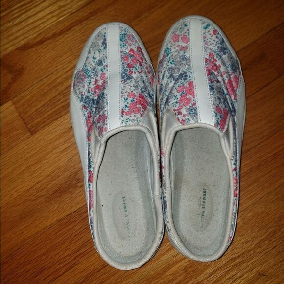 Easy Spirit Traveltime Martha Stewart mules - Picture 4 of 6